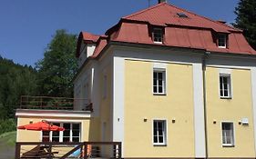 Horska Chata Pod Lanovkou